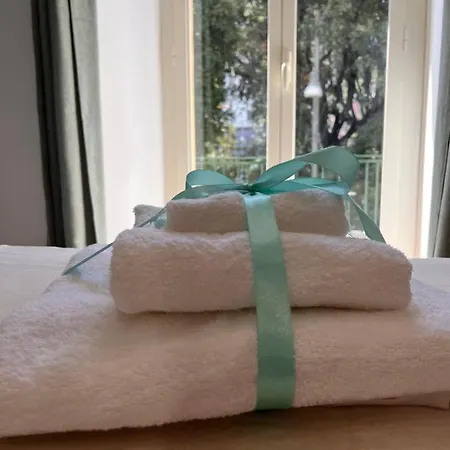Relais Cavour بيت ضيافة 4*